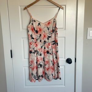 3/$30 - Dynamite dress 👗